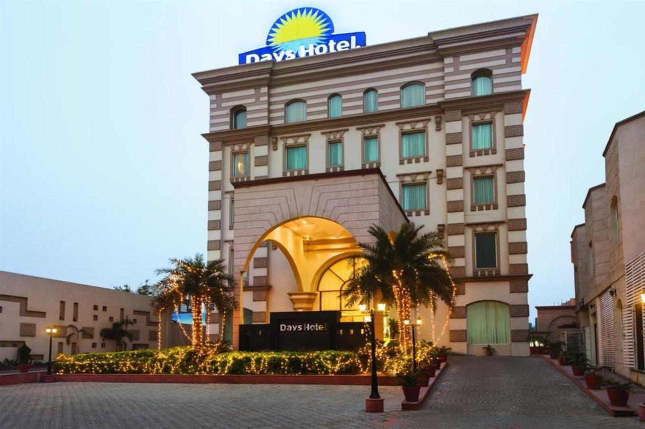 เดย์ โฮเต็ล บาย วินด์แฮม ปณิปัต Hotel Panipat ภายนอก รูปภาพ